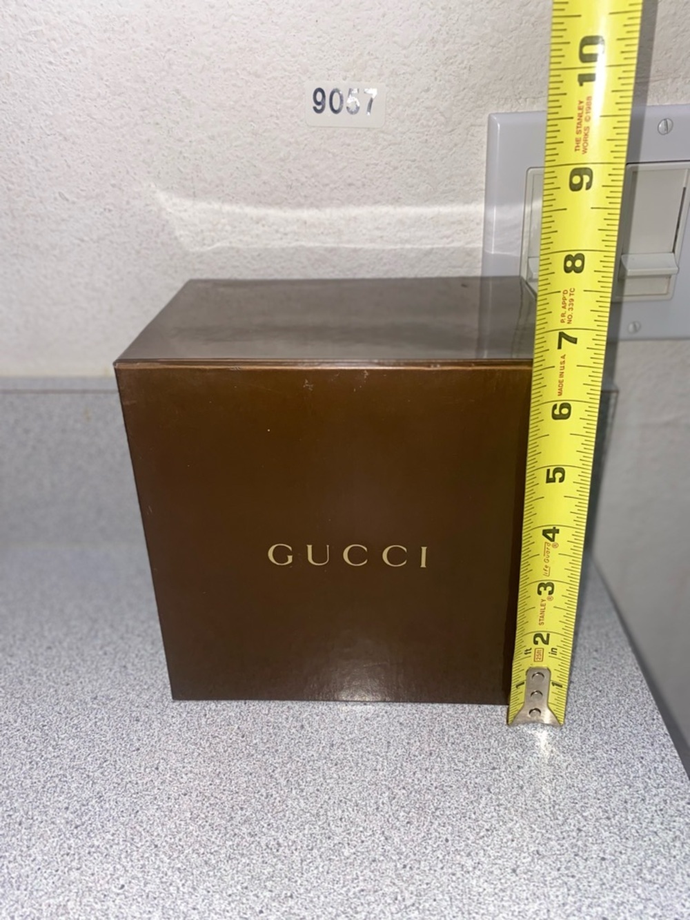 Gucci Brown and Gold Box Bundle EUC - 9057 - Picture 5 of 14